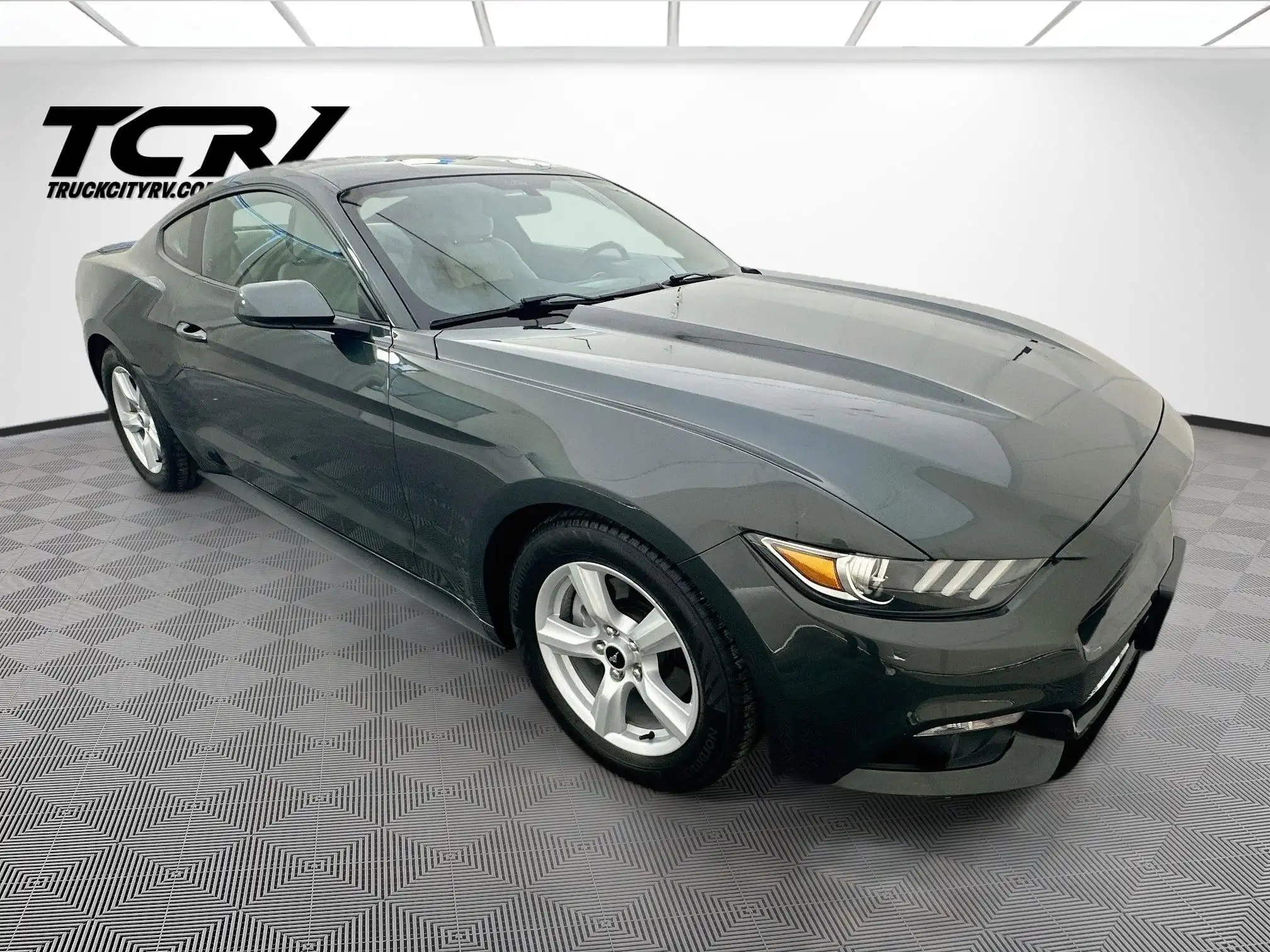 2015 Ford Mustang EcoBoost Coupe's photo
