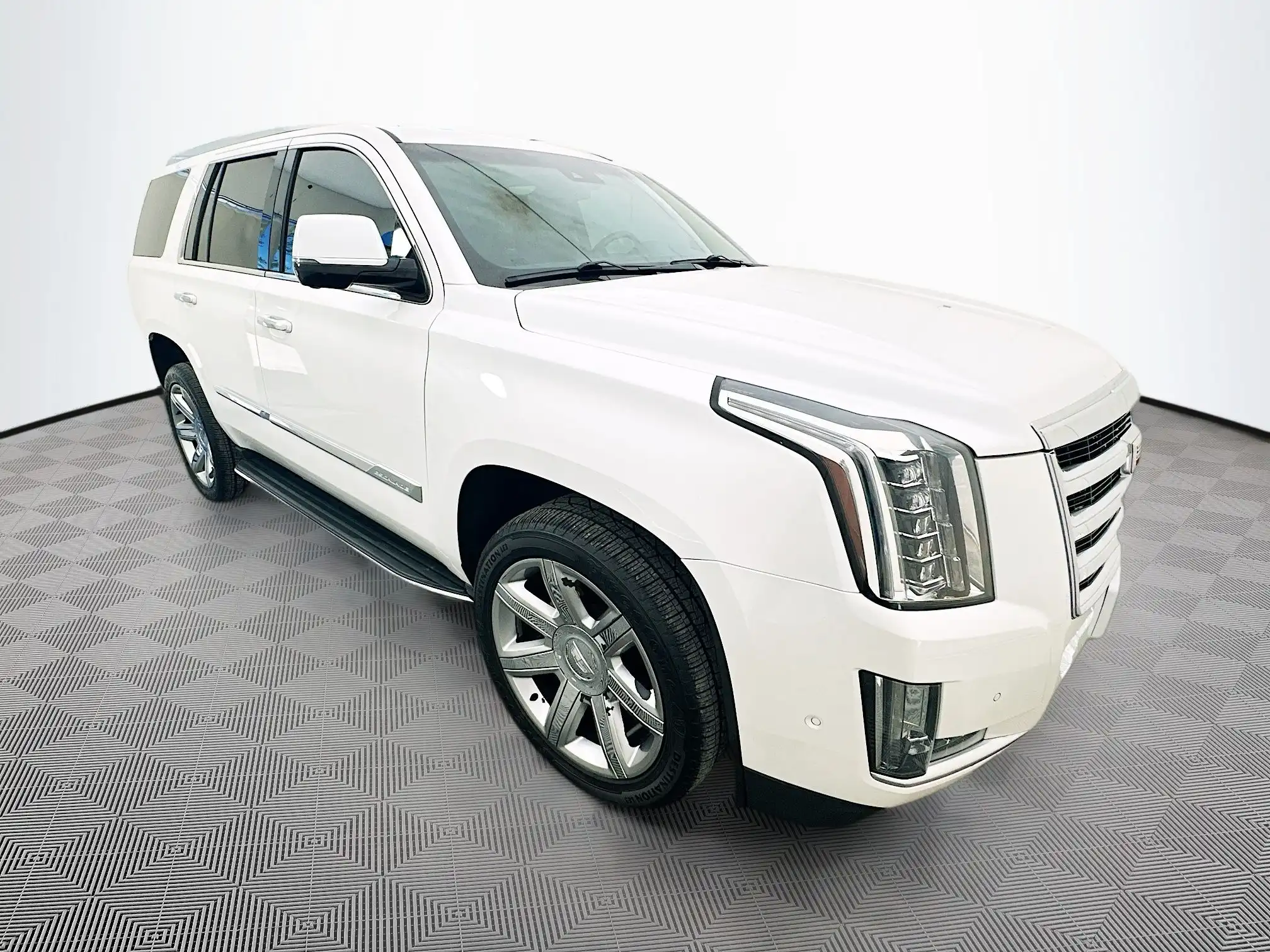 2017 Cadillac Escalade AWD Luxury's photo