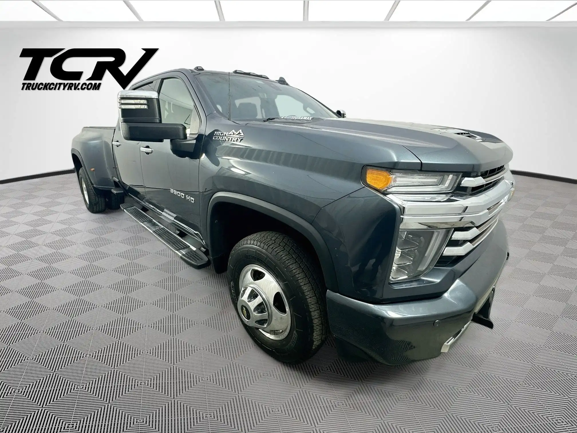 2020 Chevrolet Silverado HD High Country 4WD Crew Cab Long Box SRW's photo