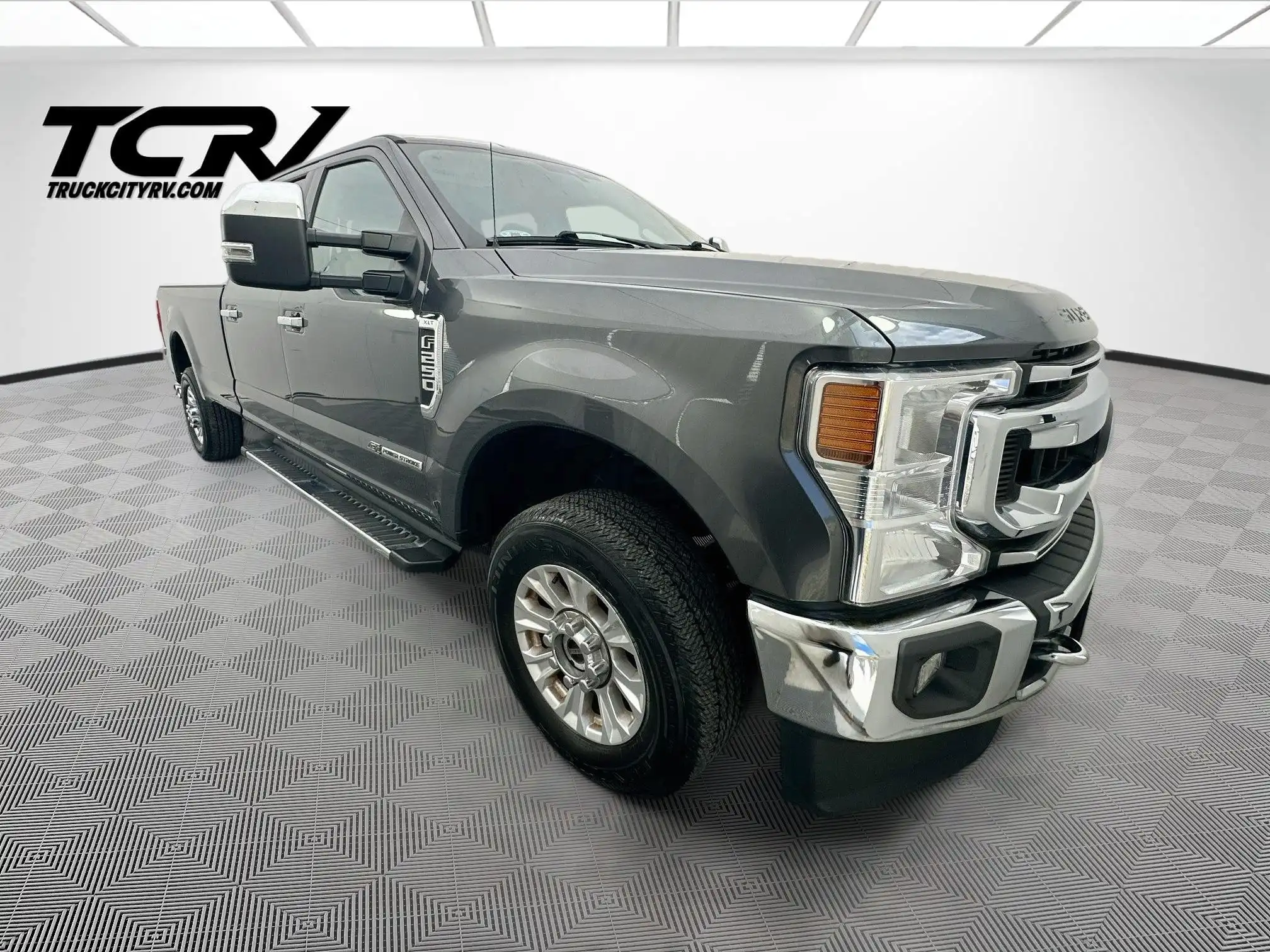 2020 Ford F-250 XLT 4WD Crew Cab 8' Box's photo