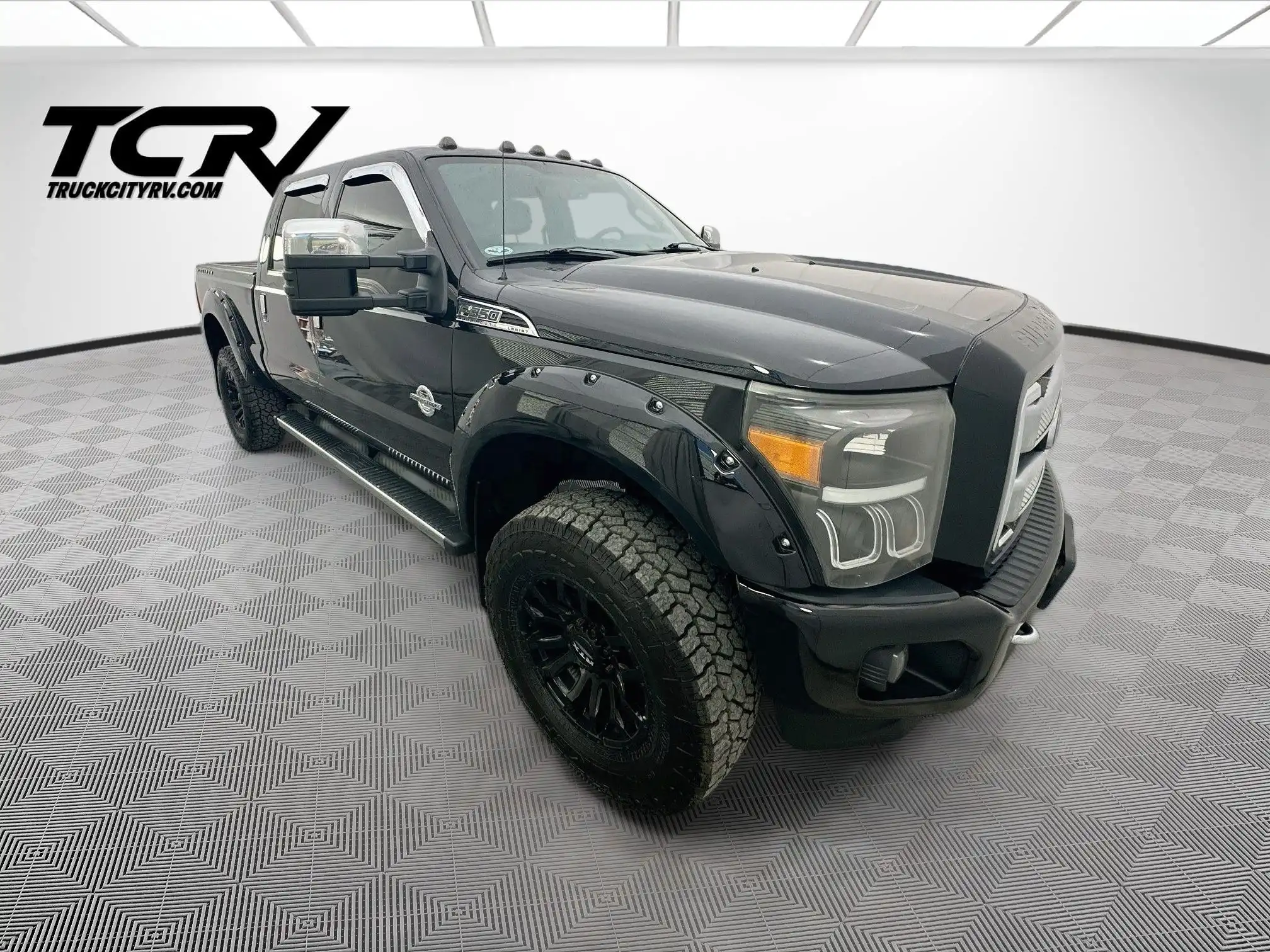 2016 Ford F-350 XLT 4WD Crew Cab SRW 6-1/2' Box's photo