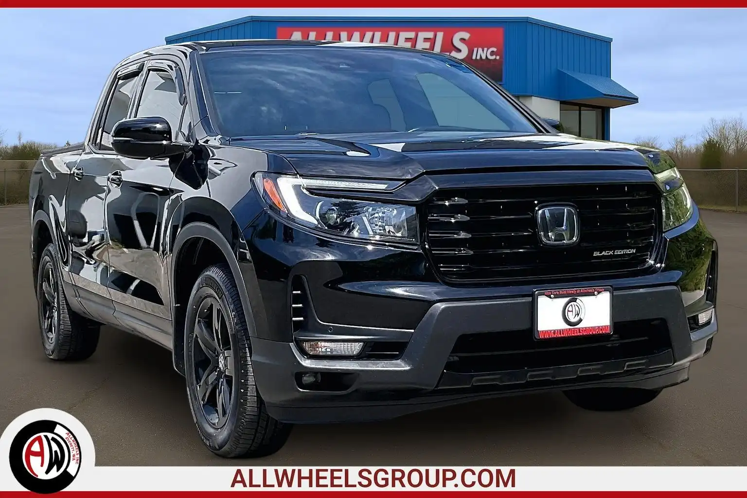 2021 Honda Ridgeline Black Edition's photo