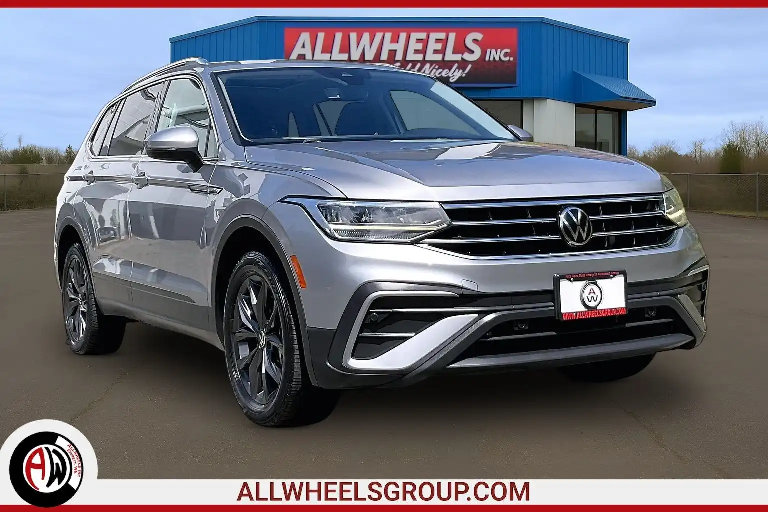 2022 Volkswagen Tiguan 2.0T SE 4Motion's photo