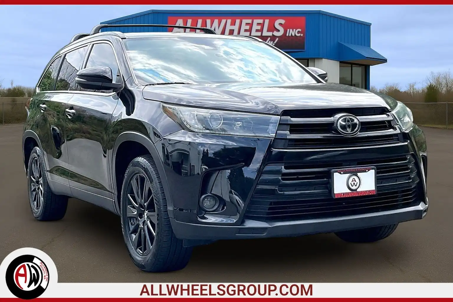2019 Toyota Highlander SE 4x2 V6's photo