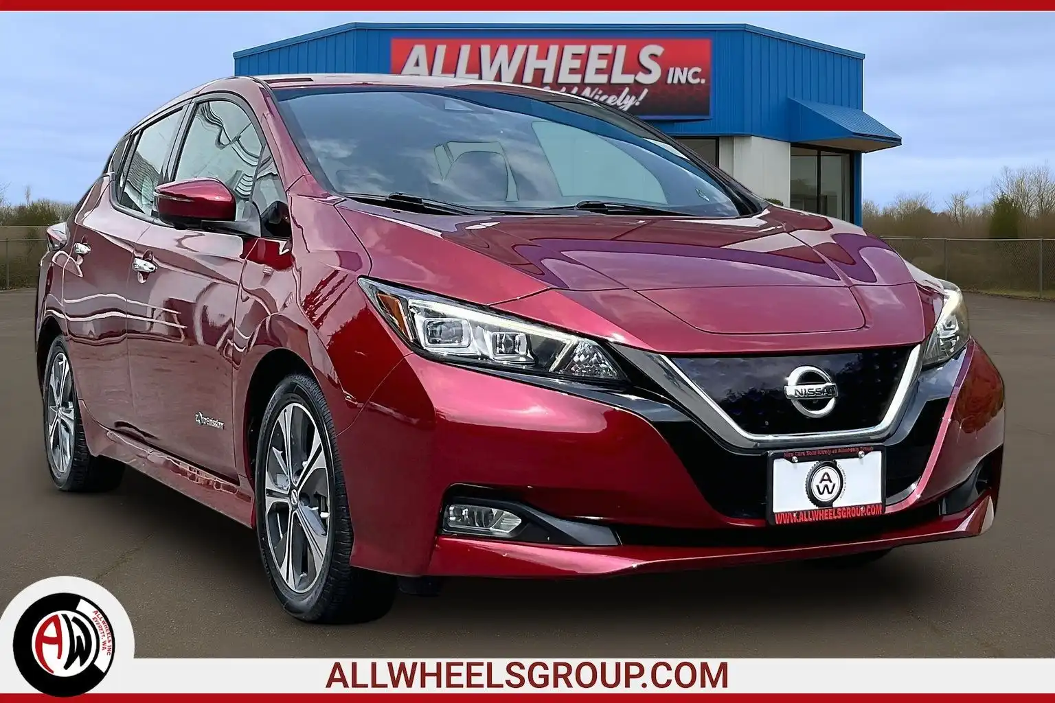 2018 Nissan Leaf SL's photo