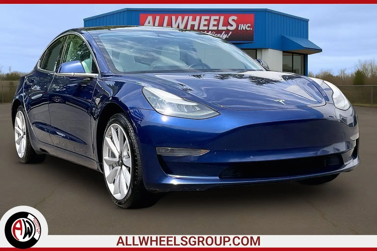 2019 Tesla Model 3 Standard Range Plus's photo
