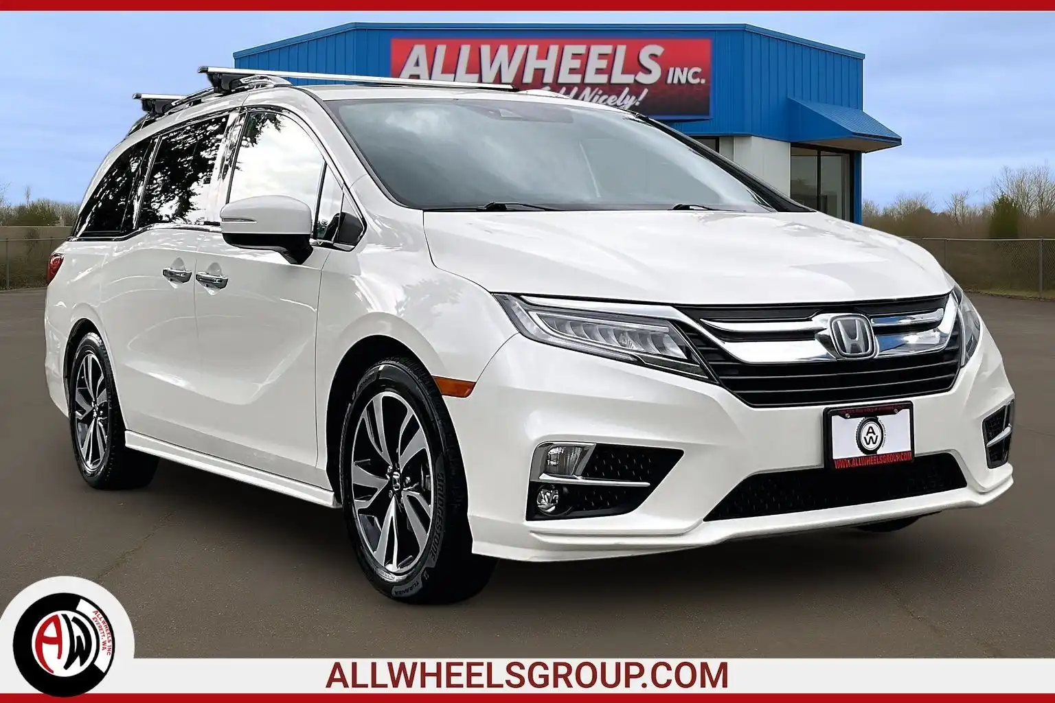 2018 Honda Odyssey Elite's photo
