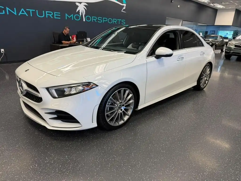 2020 Mercedes-Benz A-Class A220's photo