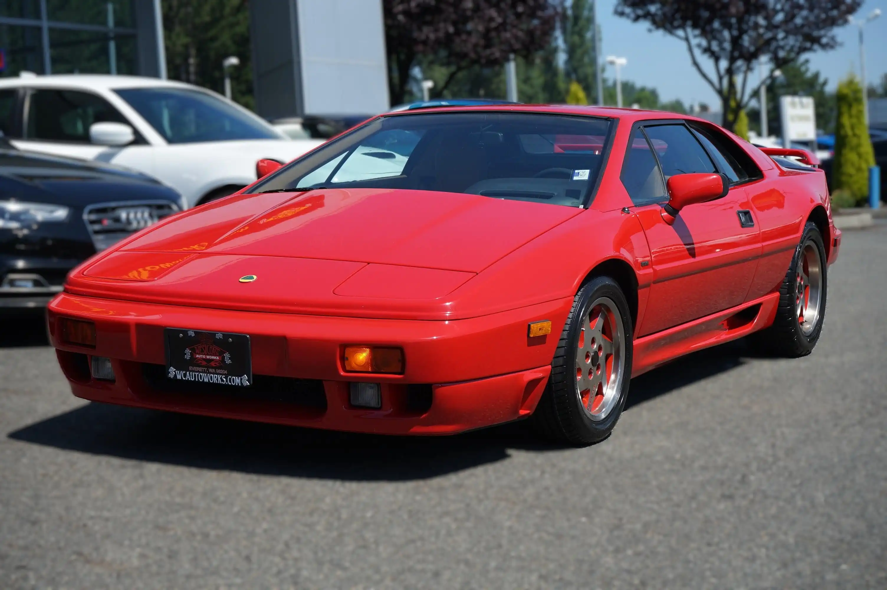 1990 Lotus Esprit's photo