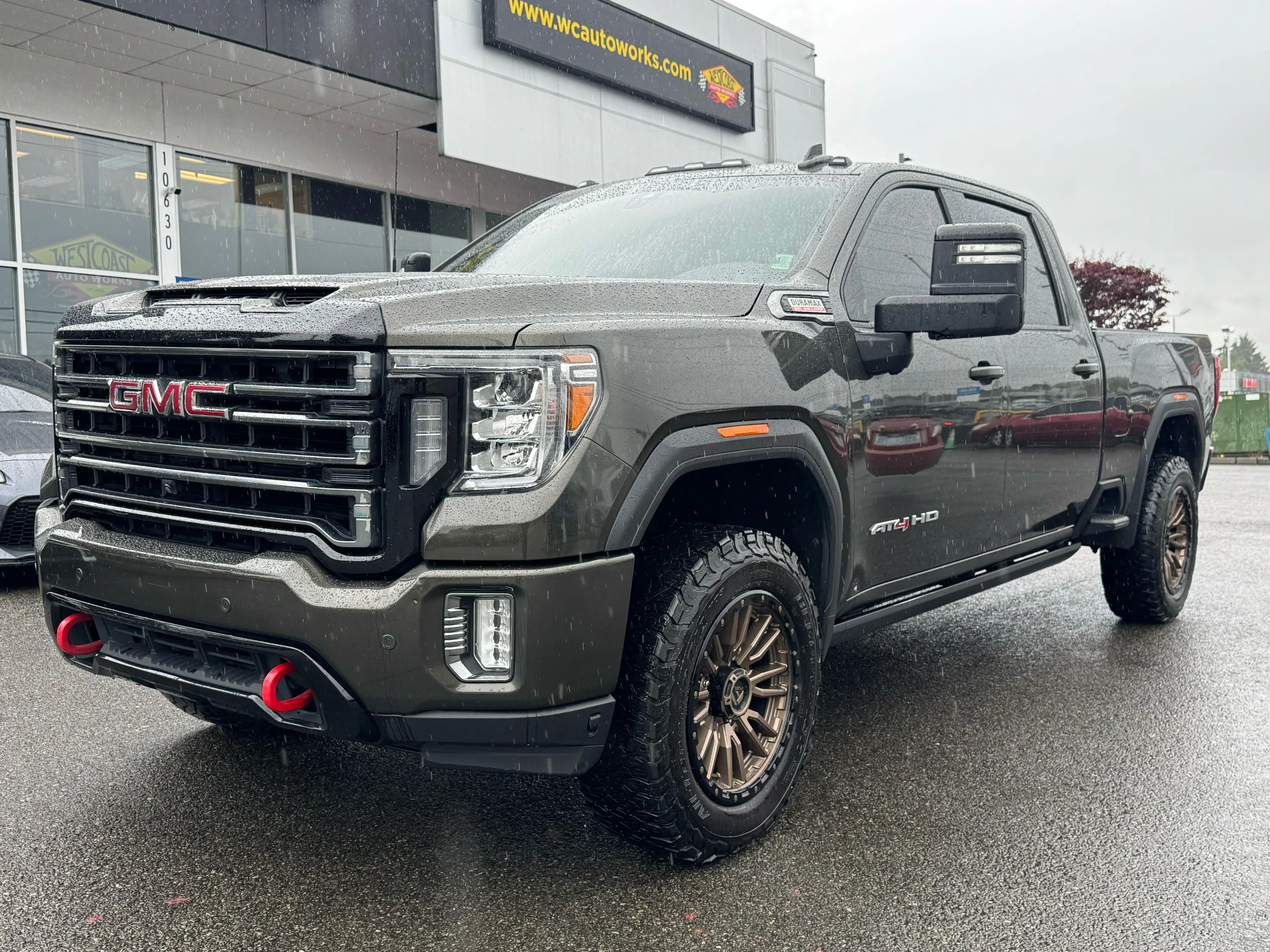 2022 GMC Sierra 4WD Crew Cab Standard Box AT4's photo