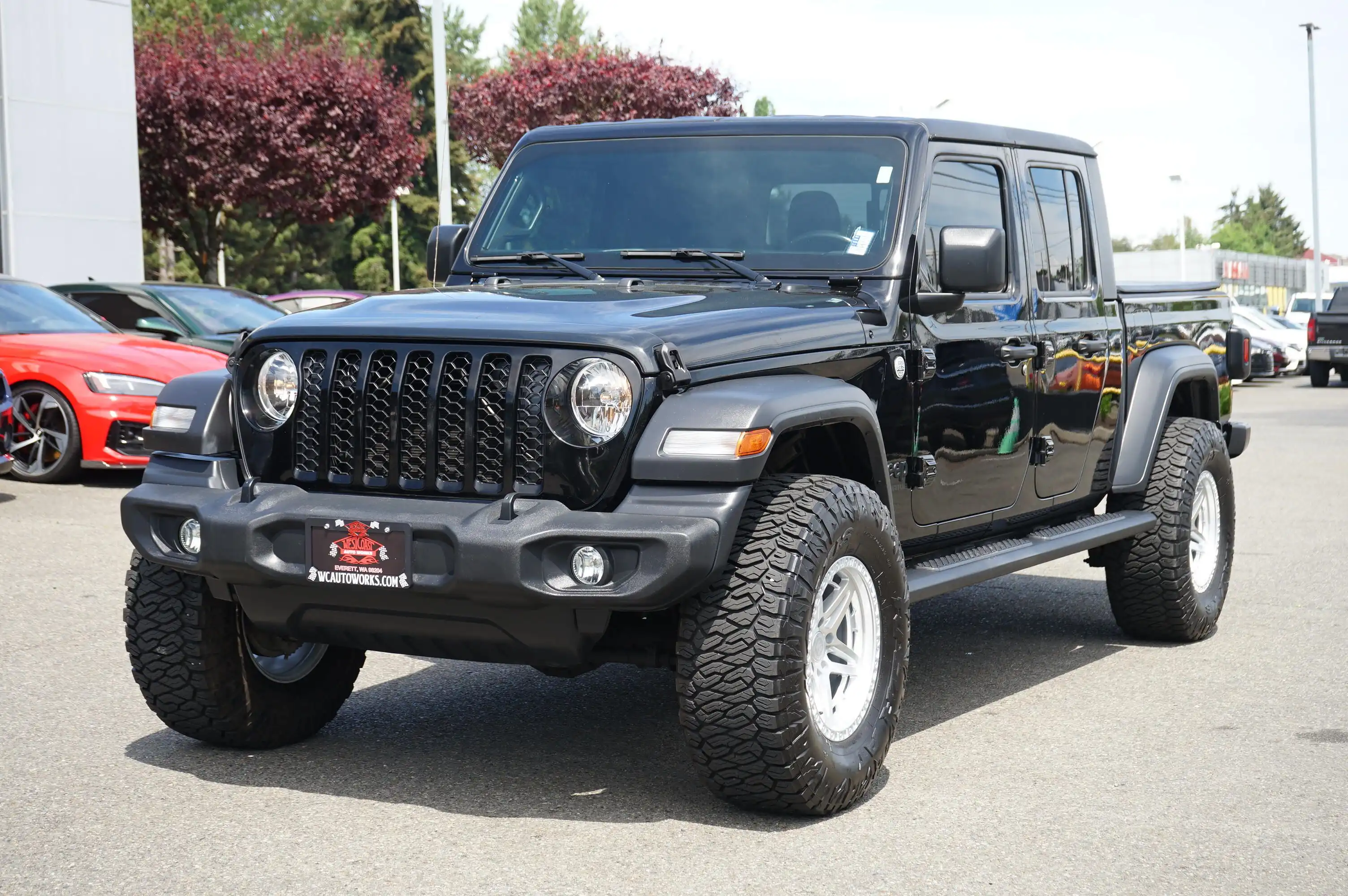 2020 Jeep Gladiator Sport S's photo