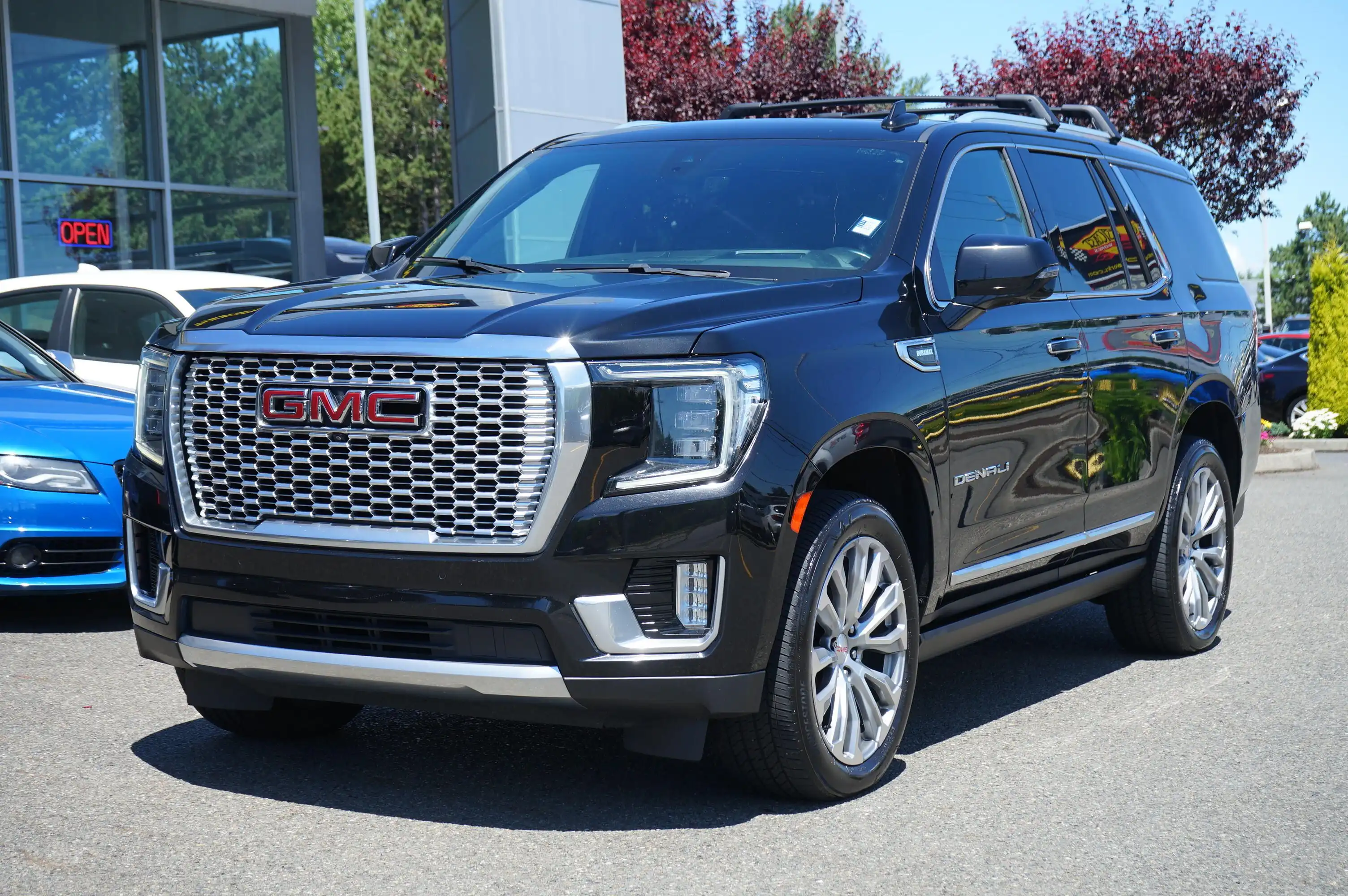 2021 GMC Yukon 4WD Denali's photo