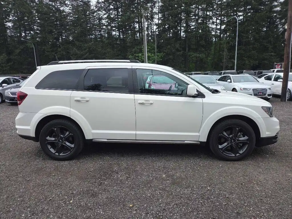 2020 Dodge Journey Crossroad FWD's photo