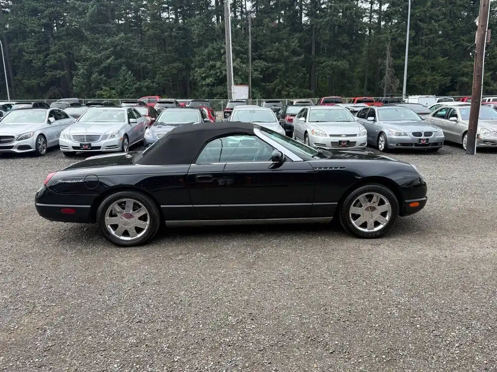 2002 Ford Thunderbird Deluxe's photo