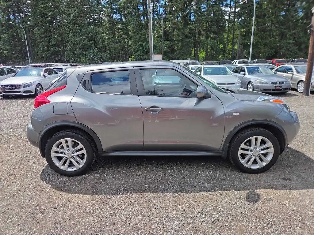 2014 Nissan Juke S FWD CVT's photo