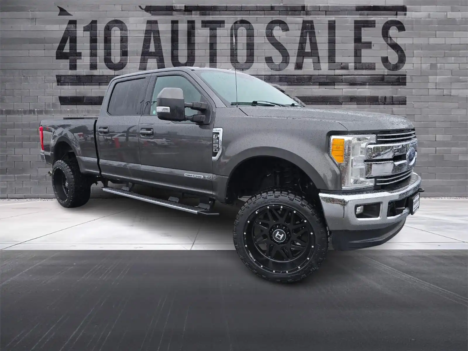 2017 Ford F-250 Lariat 4x4 Crew Cab 6-3/4' Box's photo