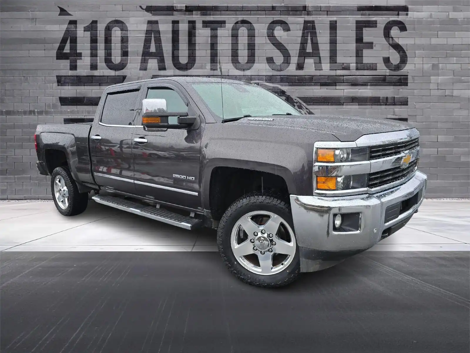 2015 Chevrolet Silverado HD LTZ 4WD Crew Cab Standard Box's photo