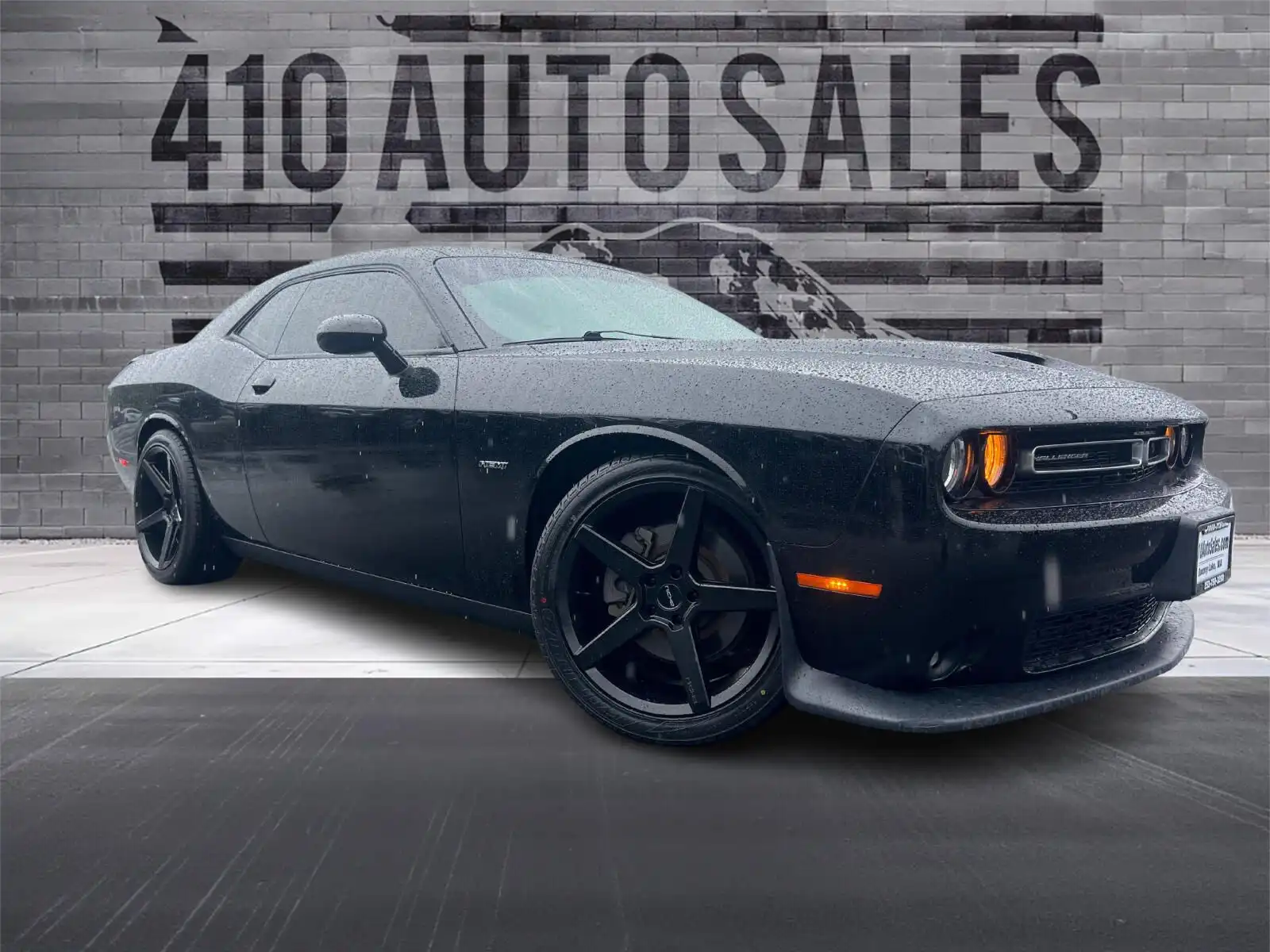 2019 Dodge Challenger R/T's photo