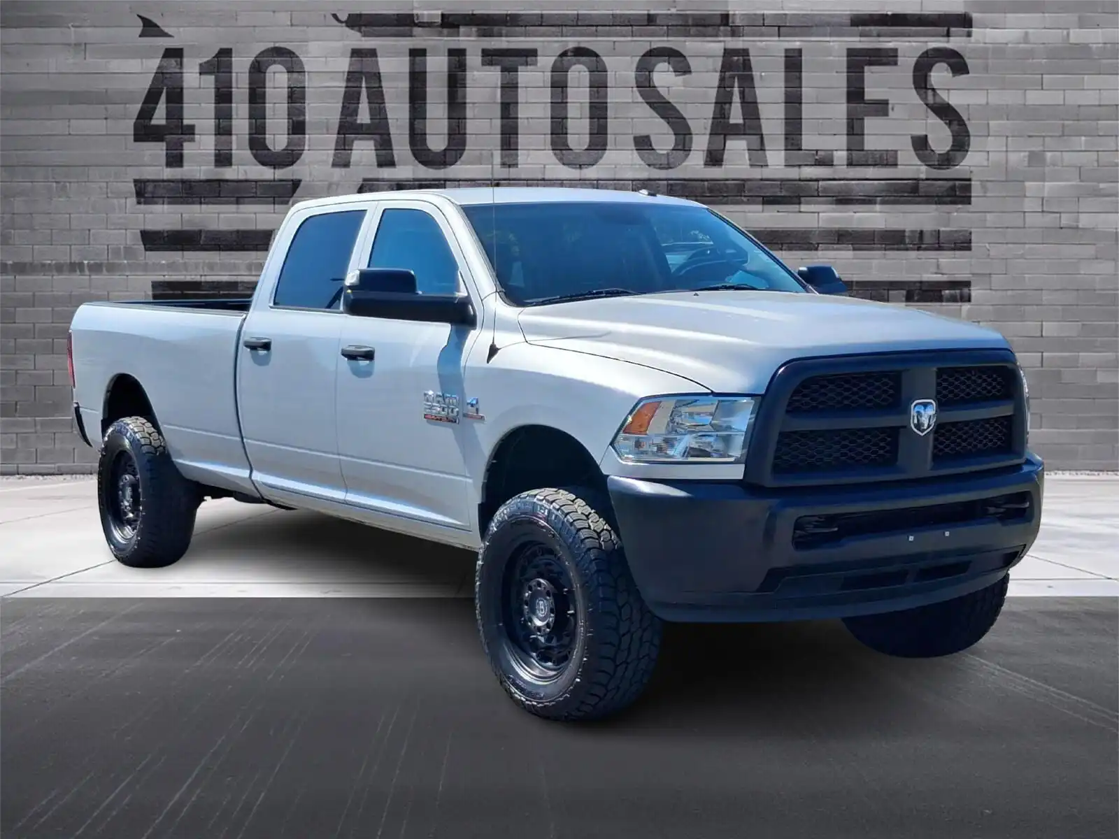 2017 RAM 2500 Tradesman 4WD Crew Cab LWB's photo