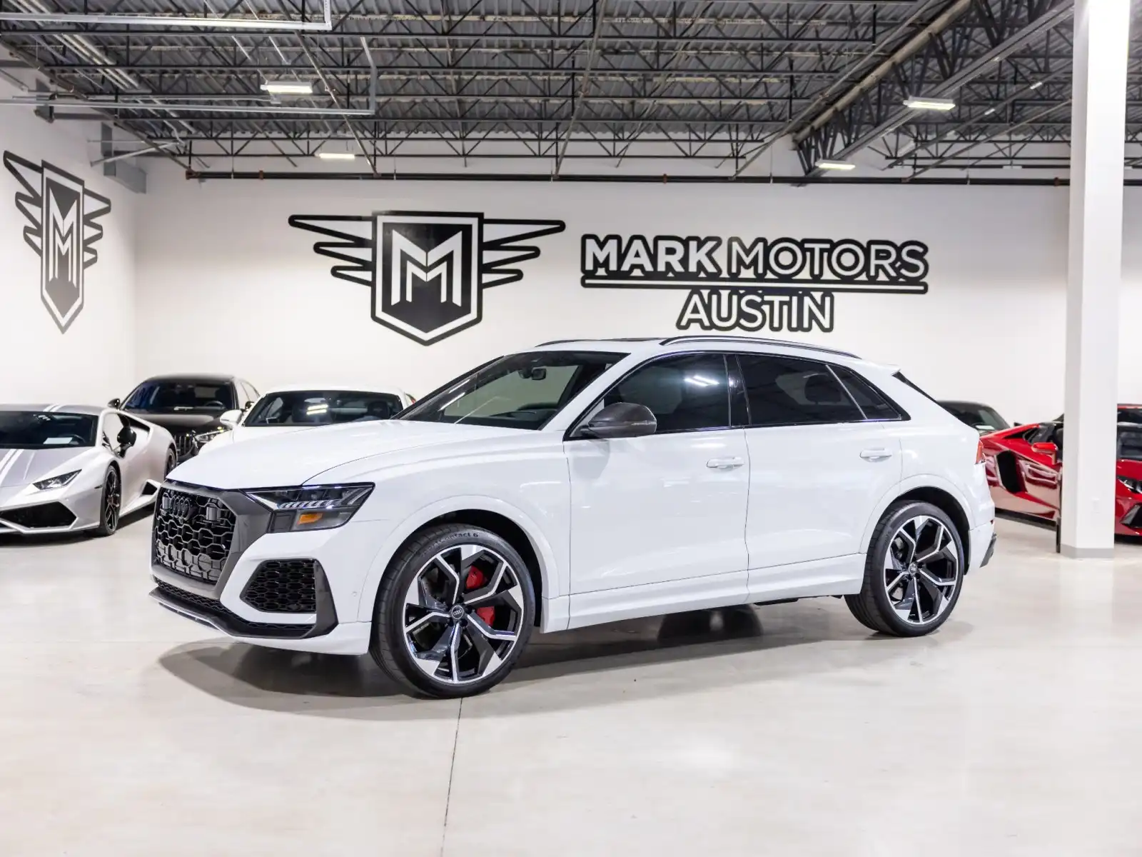 2024 Audi RS Q8 Base's photo