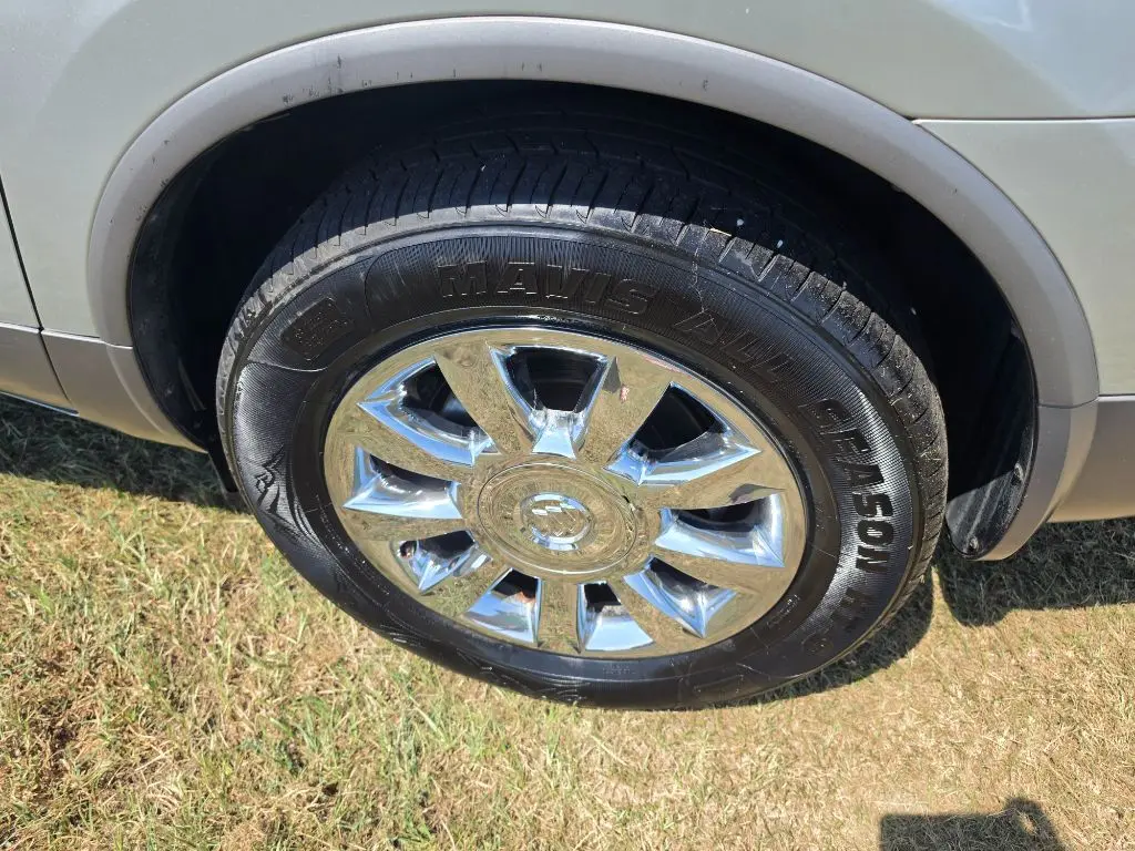 2012 Buick Enclave Leather photo 5