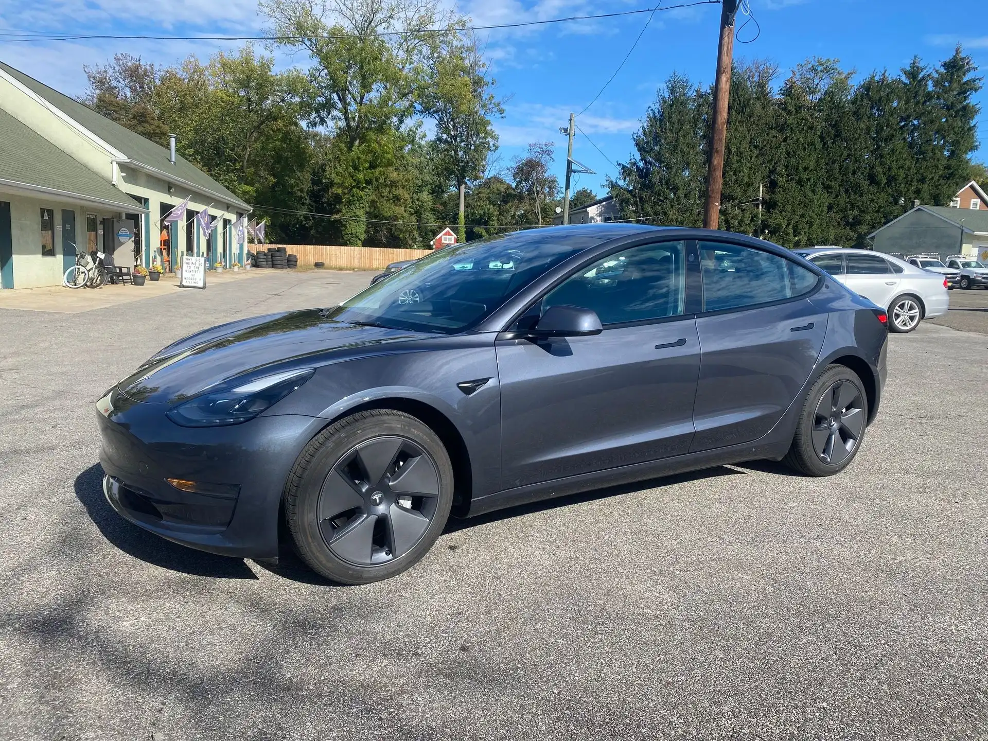 2023 Tesla Model 3 Base's photo