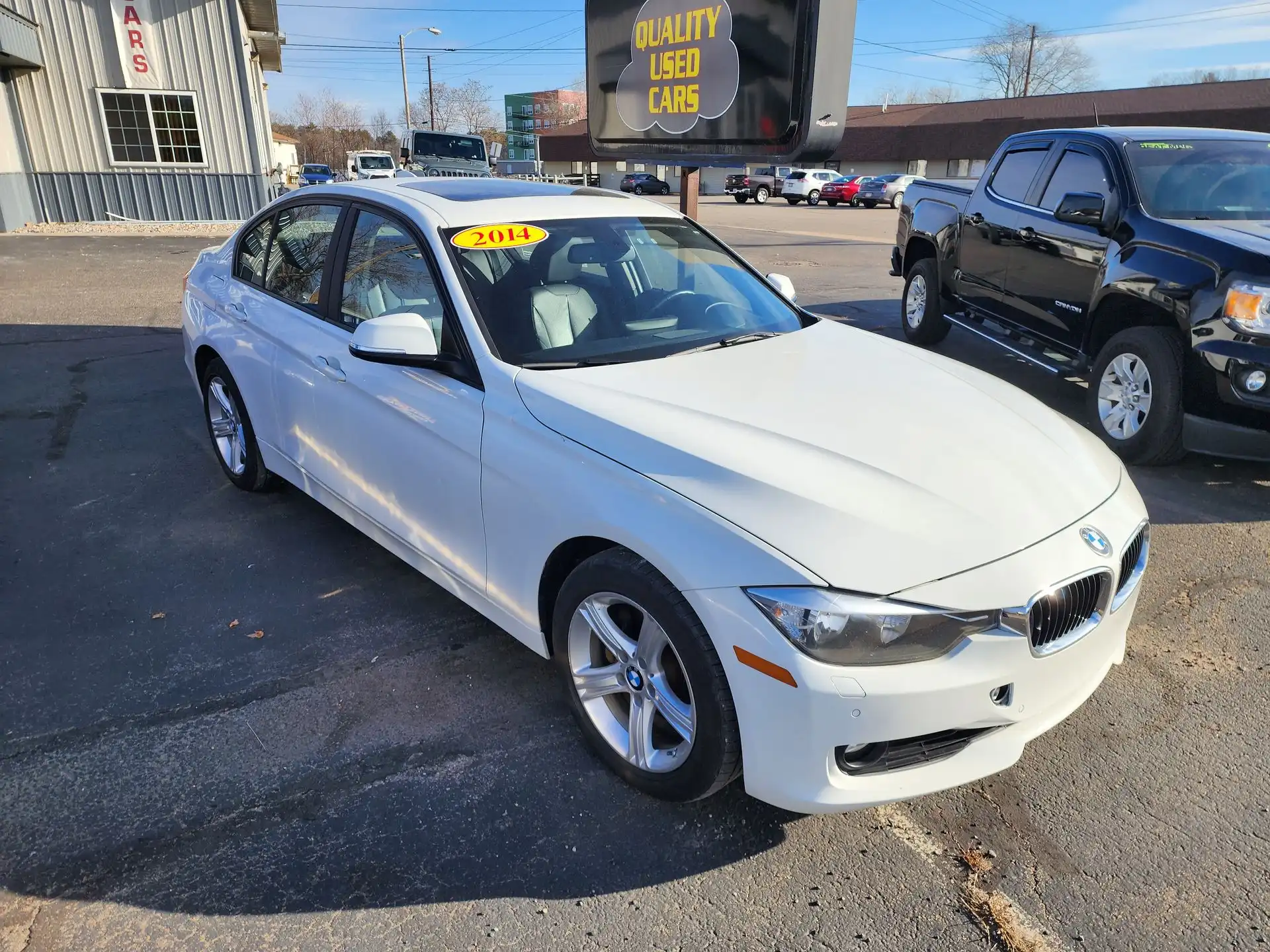2014 BMW 3 Series 328i xDrive Sedan's photo