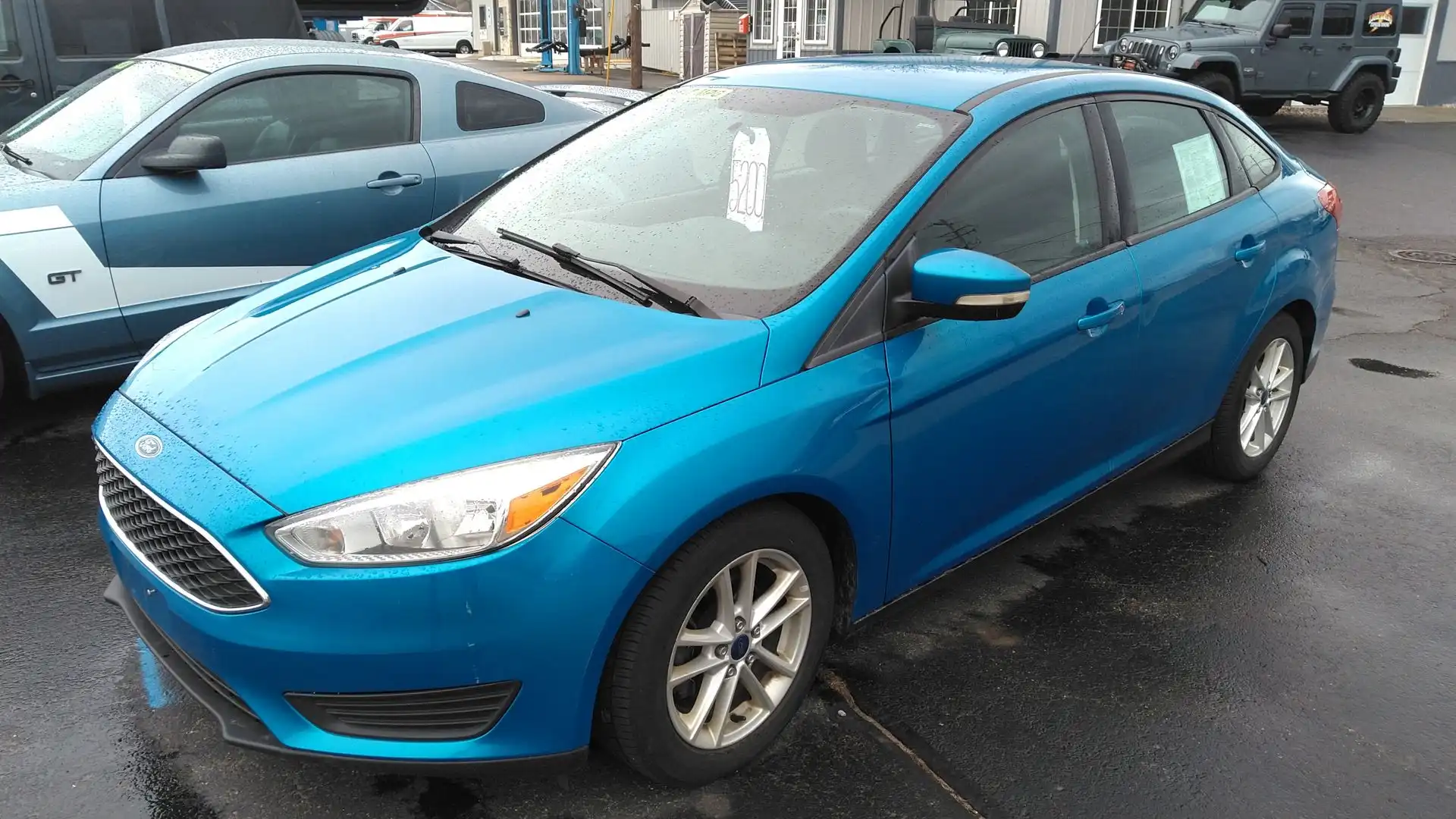 2015 Ford Focus Sedan SE's photo
