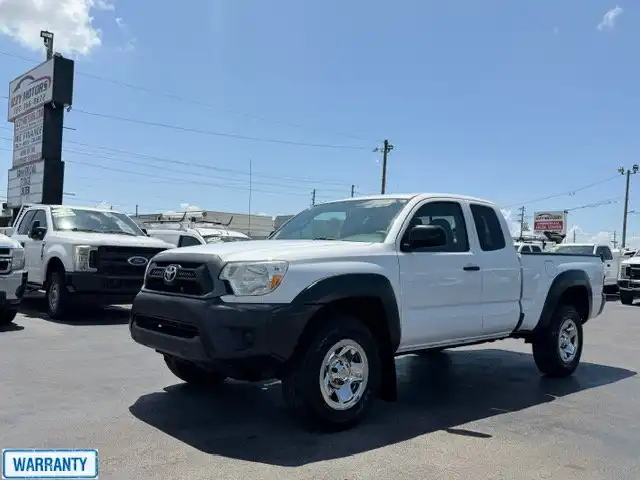 2013 Toyota Tacoma PreRunner Access Cab V6 AT's photo