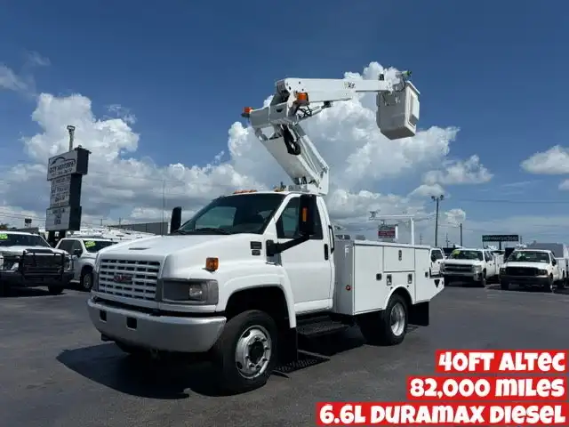 2009 GMC TopKick's photo