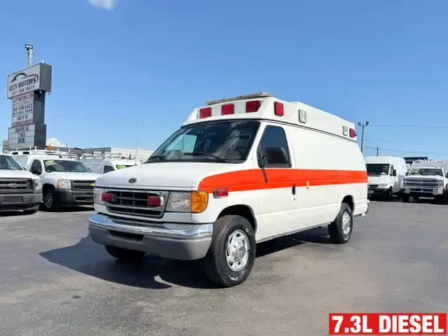 1999 Ford E-Series's photo
