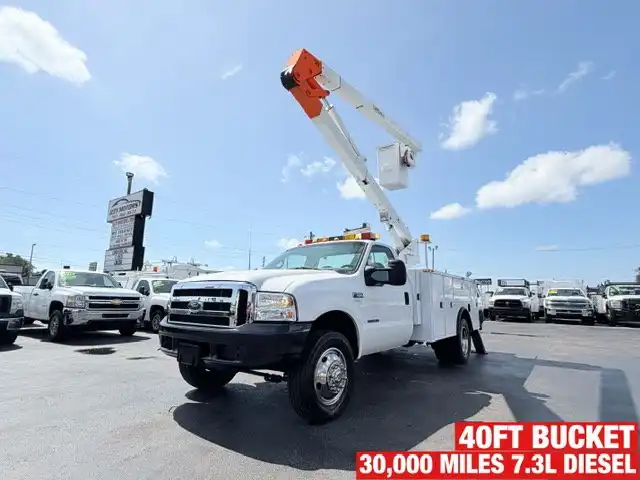 1999 Ford F-550's photo