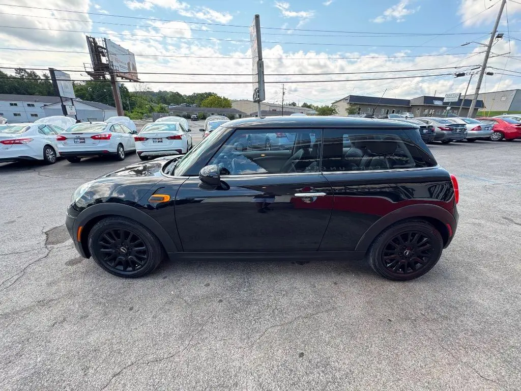 2014 MINI Cooper Base photo 5