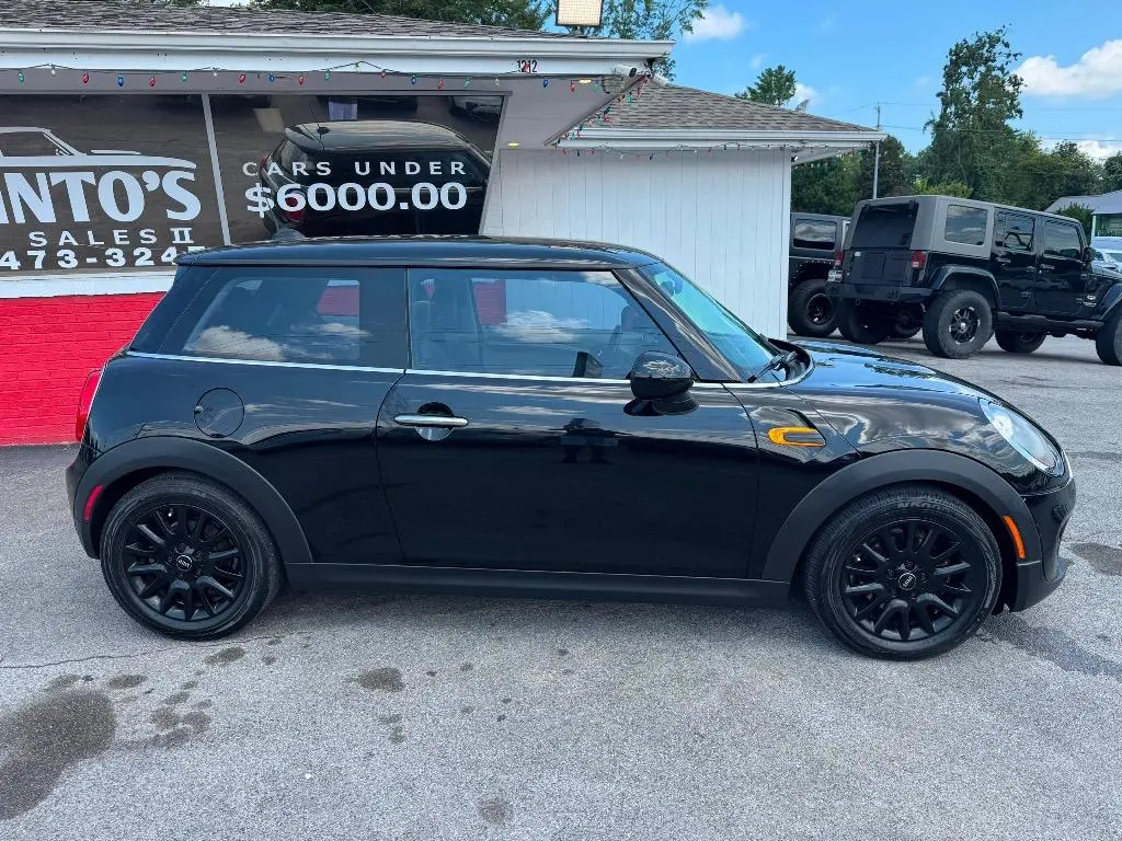 2014 MINI Cooper Base photo 4