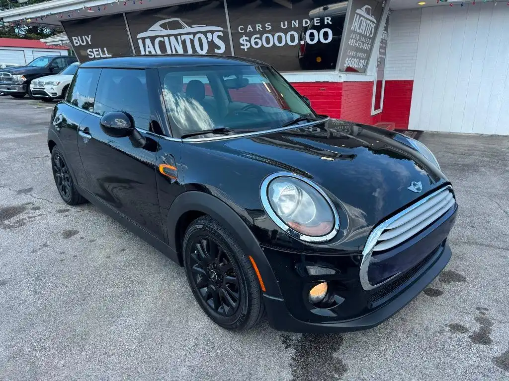 2014 MINI Cooper Base's photo