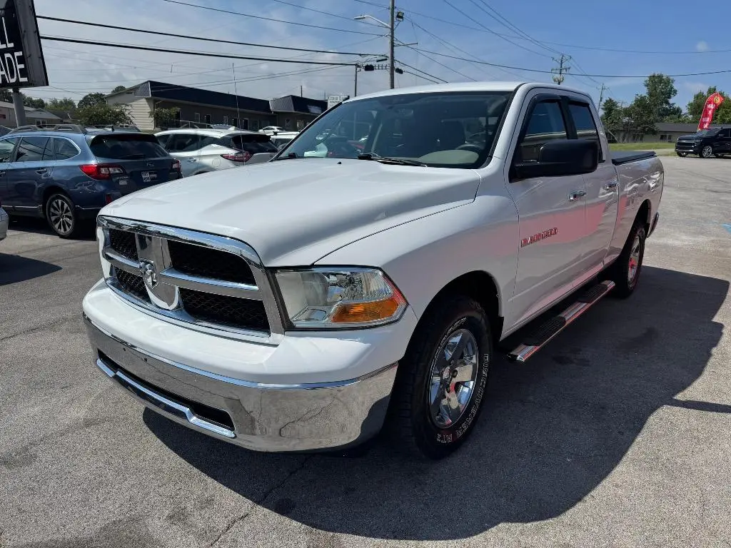 2012 RAM 1500 SLT Quad Cab photo 4