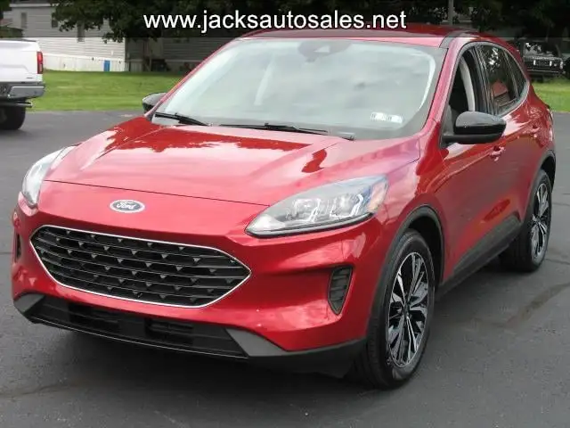 2022 Ford Escape SE FWD's photo