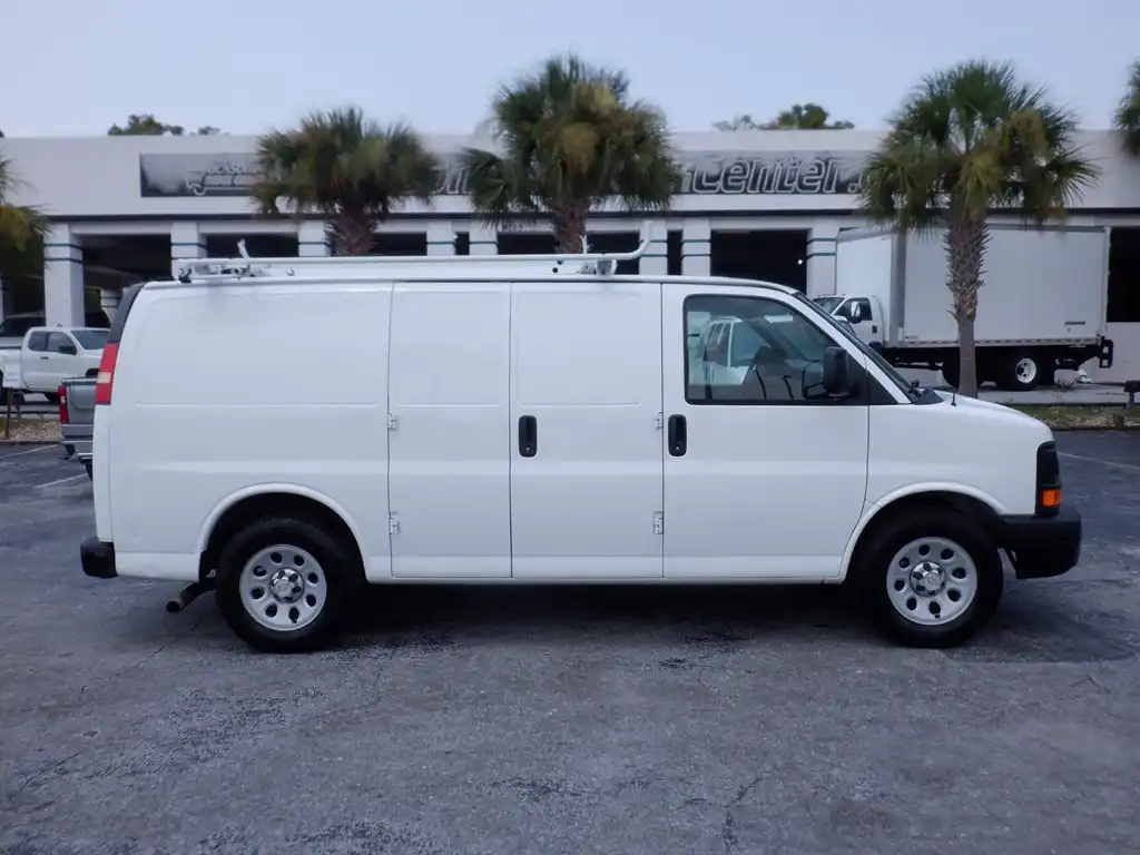 2013 Chevrolet Express 1500 Work Van's photo