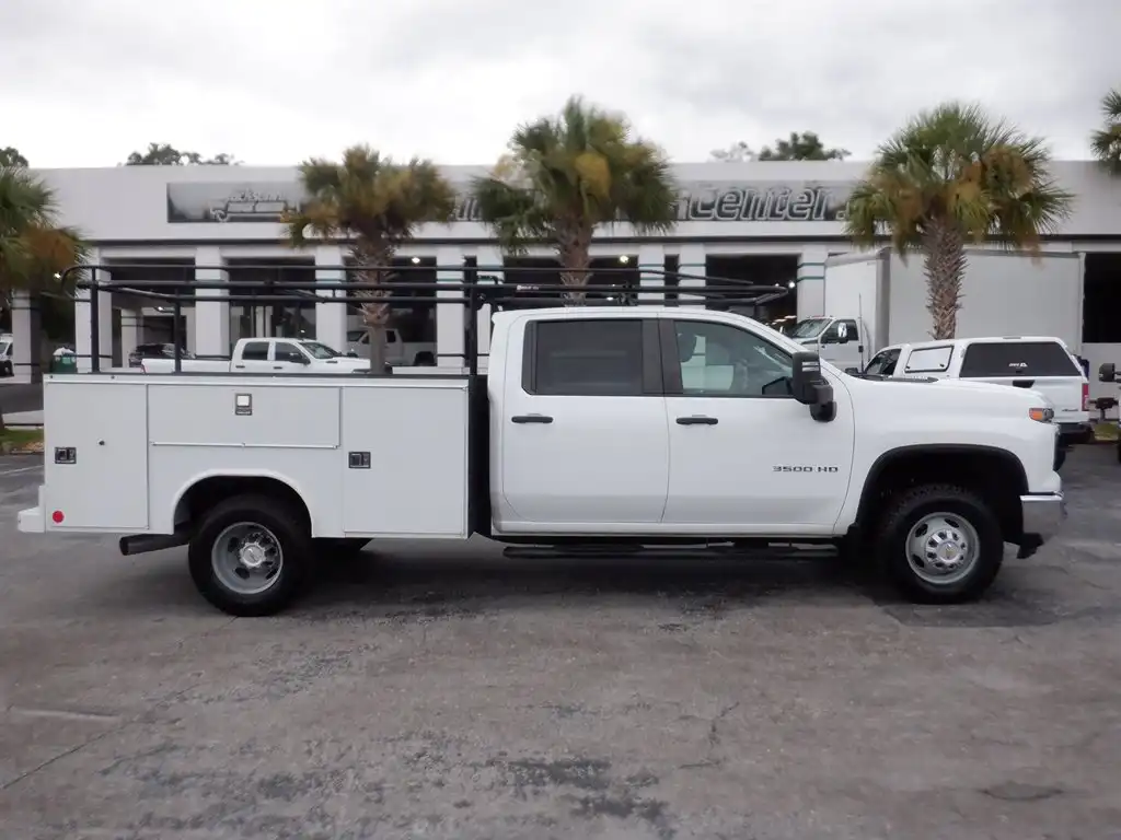 2024 Chevrolet Silverado HD WT 4WD Crew Cab 171.5" WB's photo