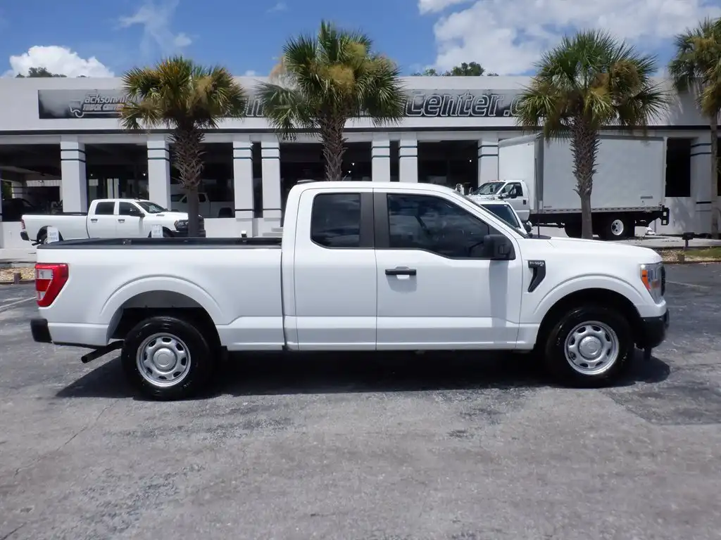 2022 Ford F-150 XL SuperCab 6-1/2 Box's photo