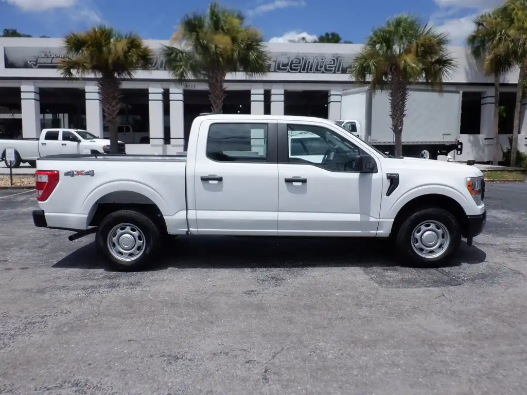 2022 Ford F-150 XL 4x4 SuperCrew 5-1/2 Box's photo
