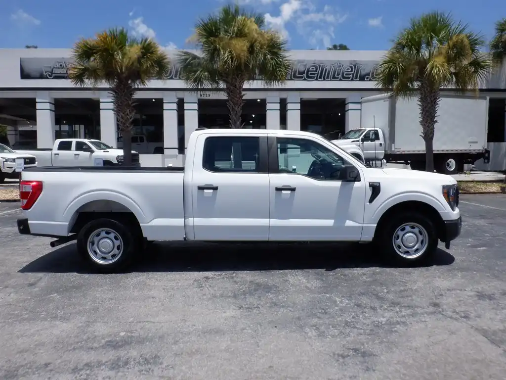 2023 Ford F-150 XL SuperCrew 5-1/2 Box's photo
