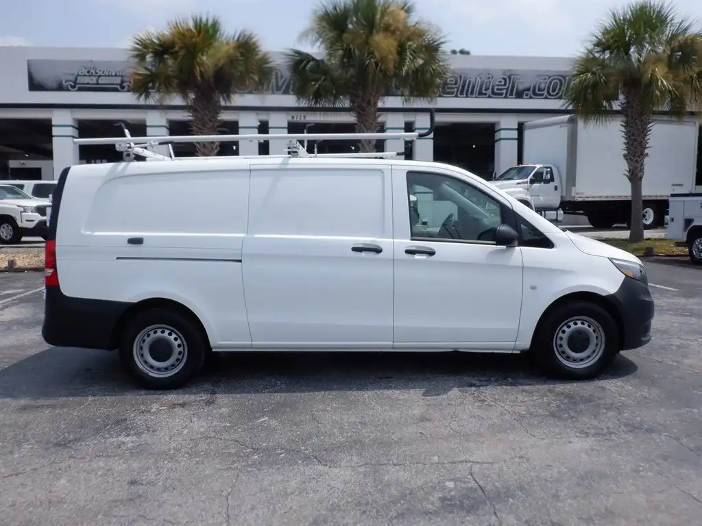 2023 Mercedes-Benz Metris 135" WB Cargo's photo
