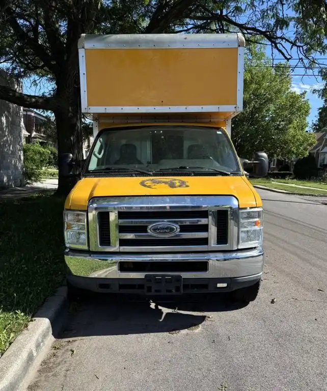 2012 Ford E-Series's photo