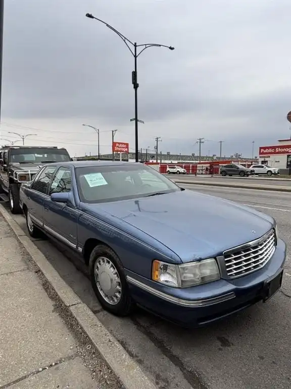 1998 Cadillac DeVille Base's photo