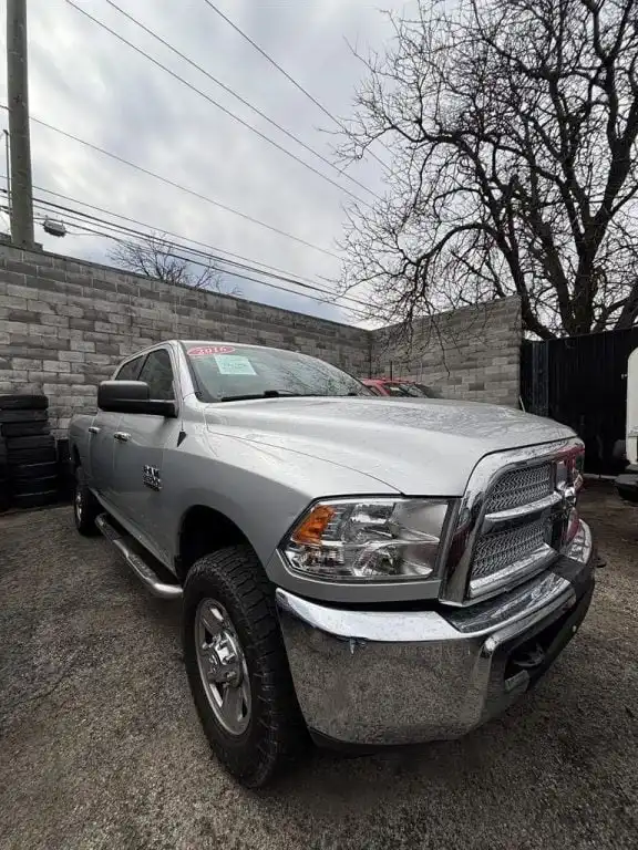 2016 RAM 2500 SLT 4X4 Crew Cab SWB's photo