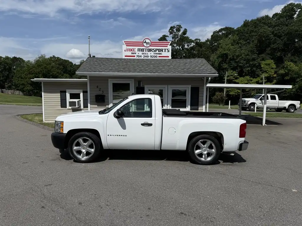 2008 Chevrolet Silverado 1500 Work Truck Regular Cab SWB's photo