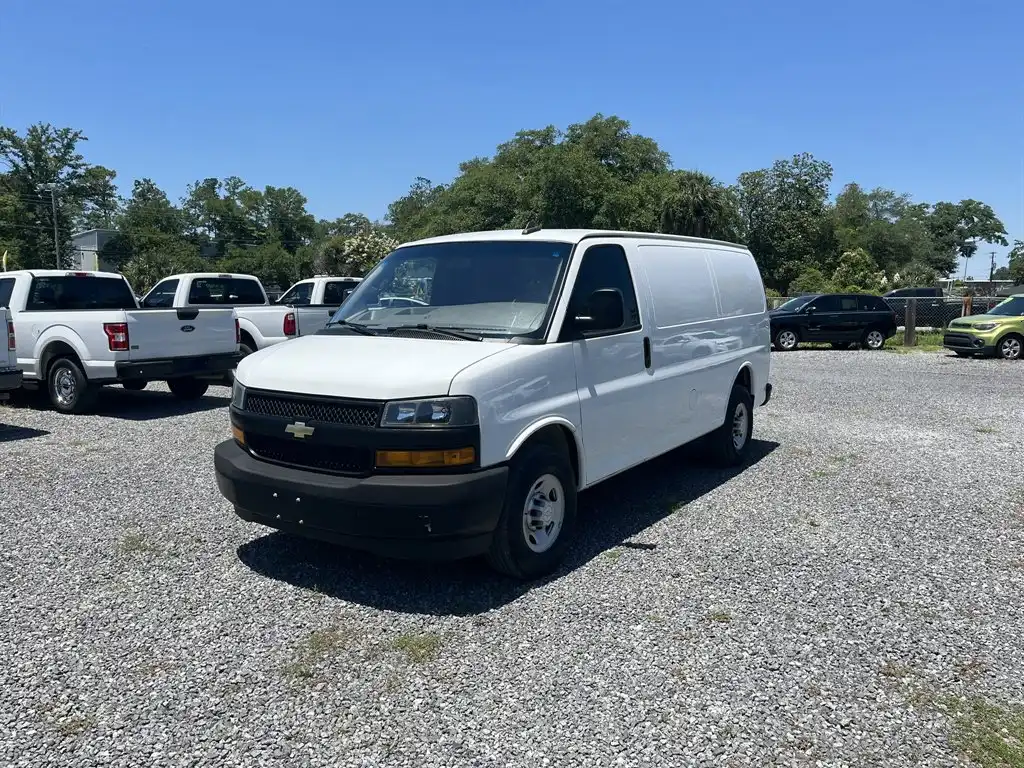 2018 Chevrolet Express 2500 Work Van HD's photo