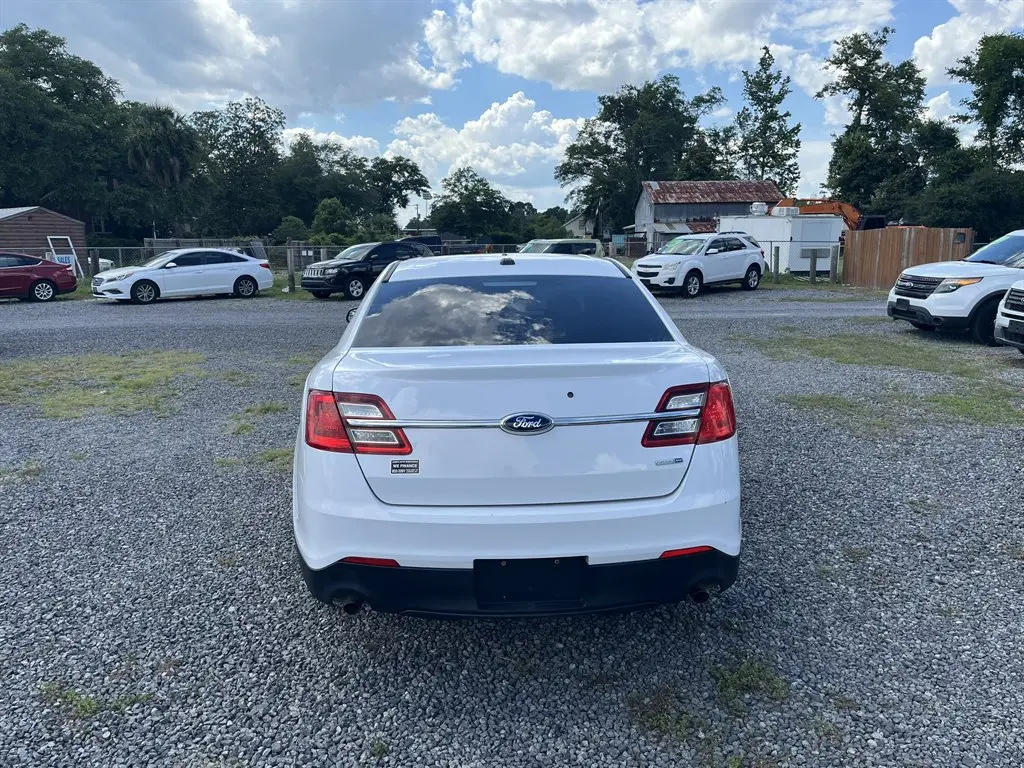2014 Ford Taurus undefined photo 4
