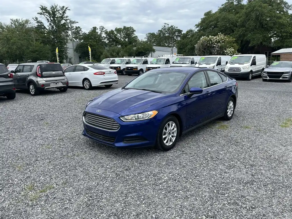 2016 Ford Fusion S FWD's photo